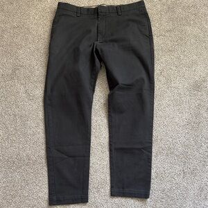 Banana Republic Men's Anthracite Gray Chino